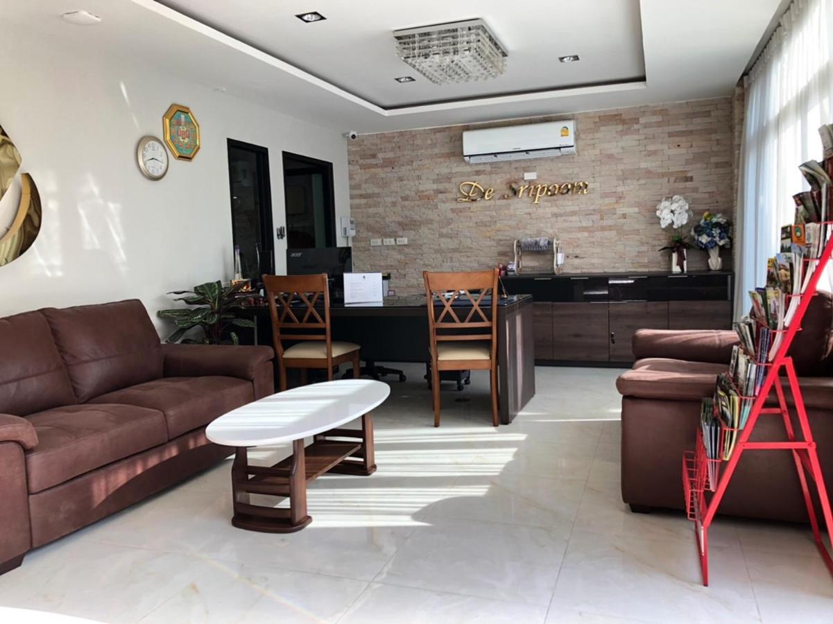 De Sripoom -sha Extra Hotel