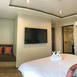 Hotel De Sripoom
